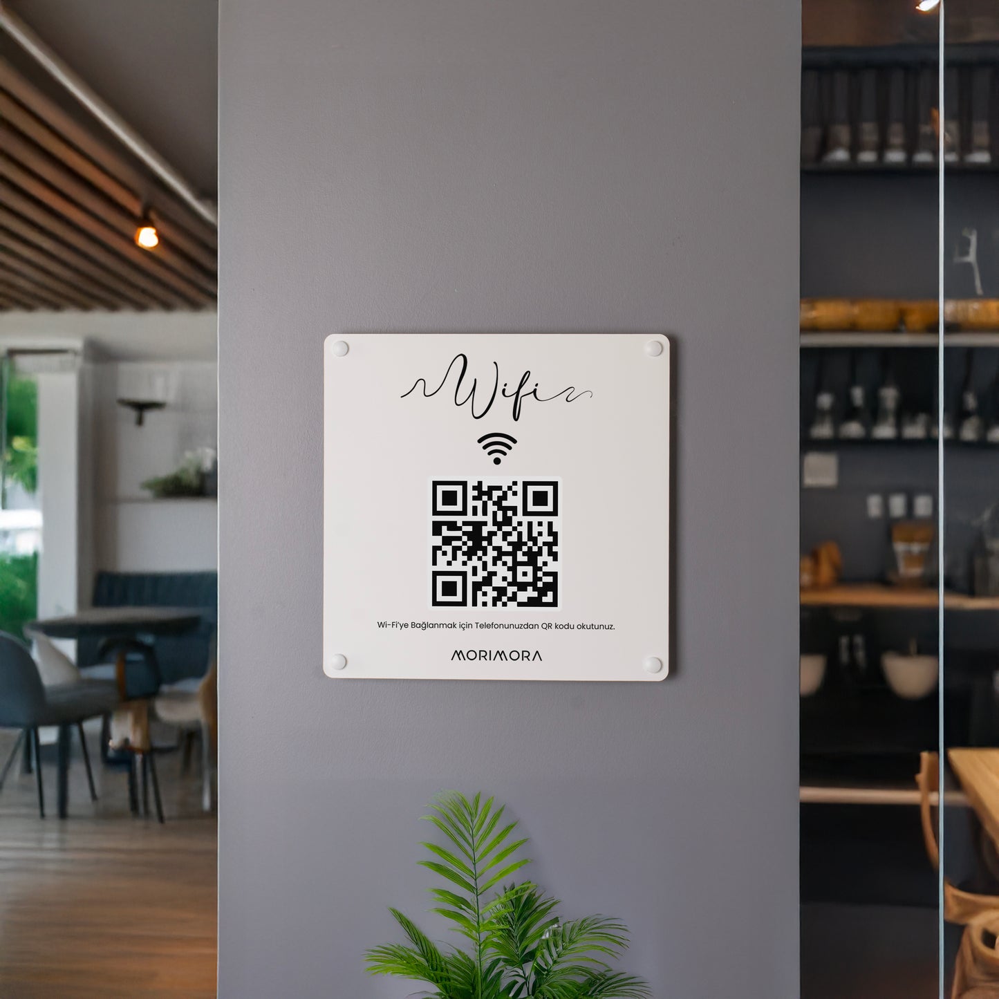 Wi-Fi Paylaşımını Kolaylaştıran Metal Tabela