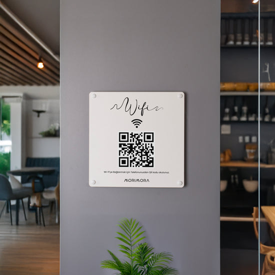 Wi-Fi Paylaşımını Kolaylaştıran Metal Tabela