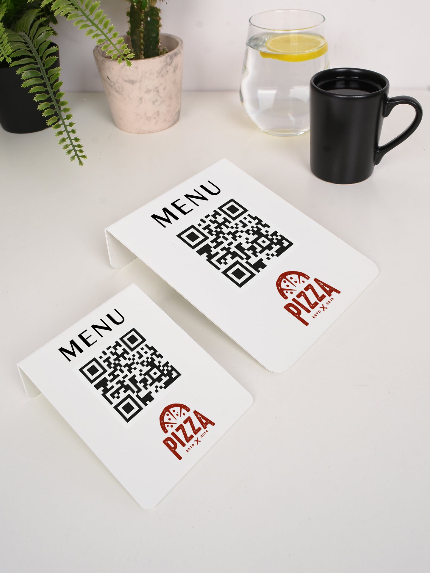 Minimalist Metal QR Menü Standı