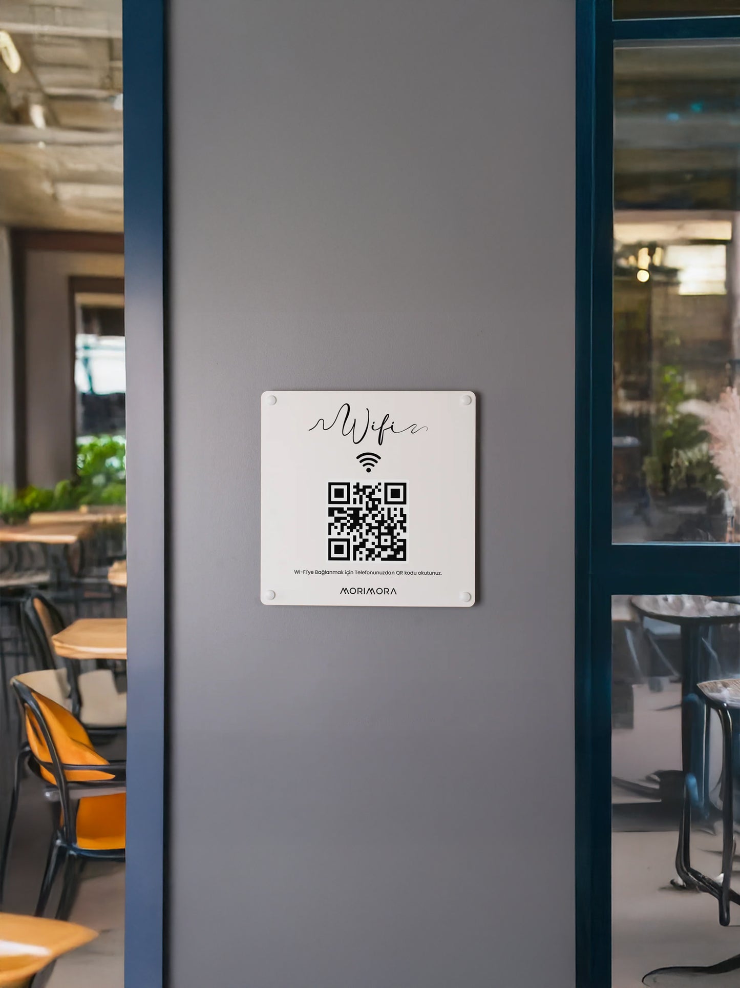 Wi-Fi Paylaşımını Kolaylaştıran Metal Tabela